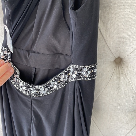 Full length gown with sequins - Picture 6 of 12